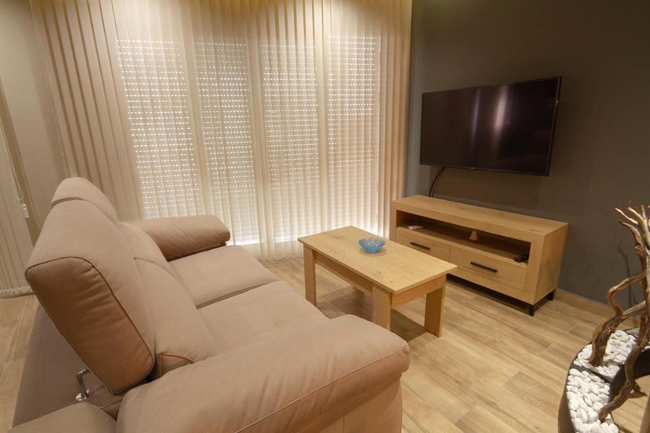Ubrique Loft Rural Apartment ภายนอก รูปภาพ